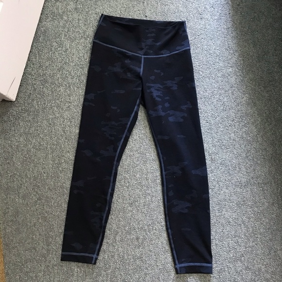 Blue camo Lululemon pants - Picture 1 of 1